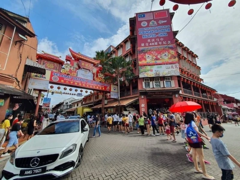 連假報復性旅遊  大馬各州景點塞到爆