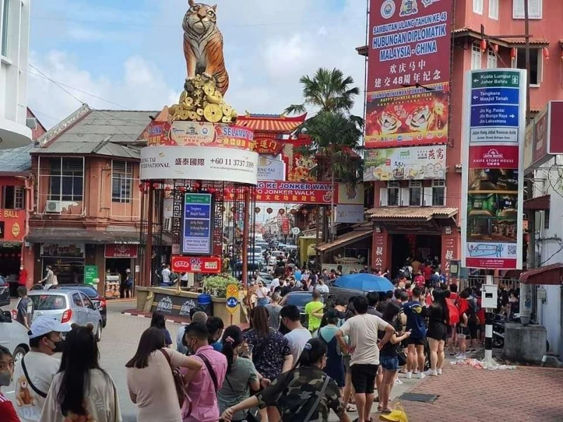 連假報復性旅遊  大馬各州景點塞到爆