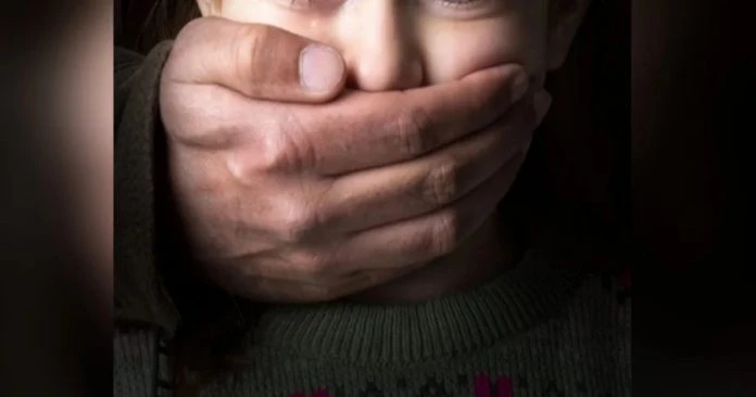 住宅區發生擄童案　華裔女童咬男子手臂脫困