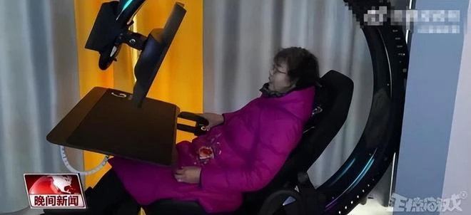 現在老人家這麼猛？87歲老爸玩《老頭環》，霸占兒子三萬元的電腦