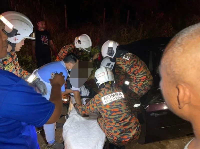 豐盛港3車連環撞　釀一死8傷