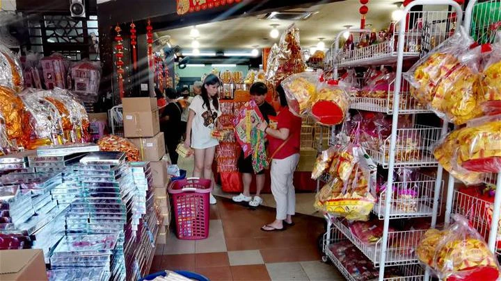 清明祭品微漲5至10% 民眾採購從簡控制花銷