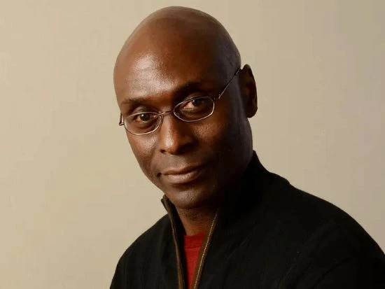 薩瓦拉演員生前玩了1400小時《命運2》 去世前仍在玩