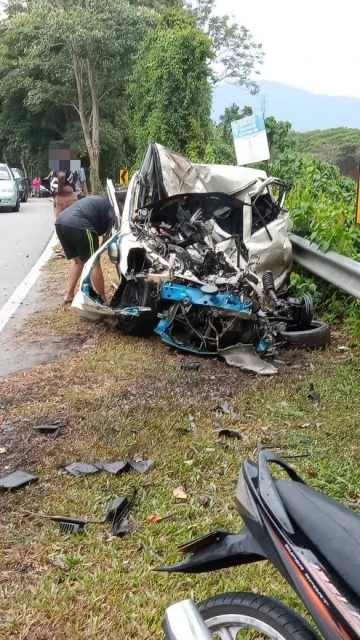 疑雨天轎車失控撞羅里　青年頭腳重創命喪山路