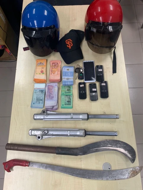 匪徒持巴冷刀搶劫致傷店員　峇警方迅速逮捕2嫌犯