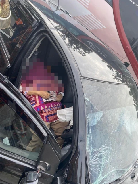 遭追尾失控撞分界堤　轎車女司機當場死亡