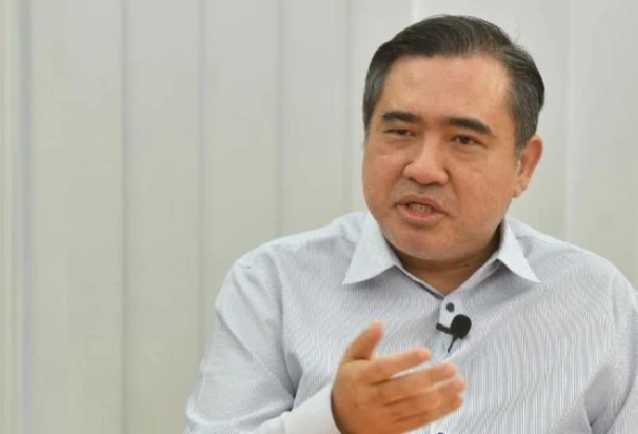 交長：沒調漲外國車輛入境費　鼓勵遊客到柔州消費