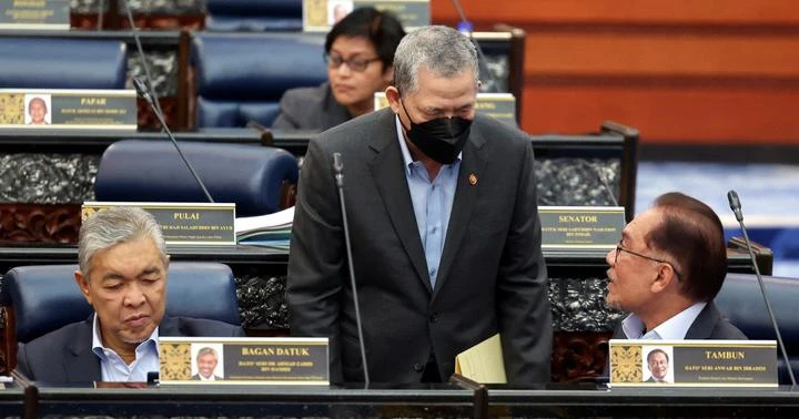 法米貼圖揶揄反對黨領袖不出席國會會議