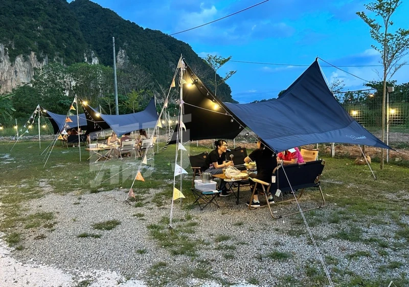 來「露營吧」！ 戶外營地吃燒烤火鍋涼爽又愜意