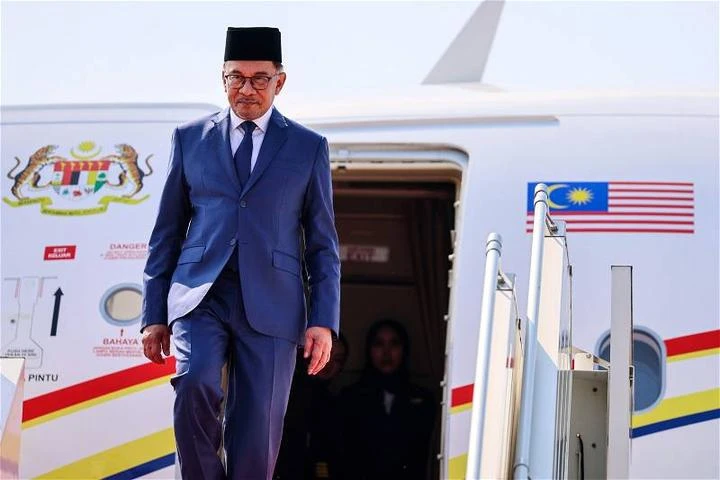 闊別近4年再有首相訪華　安華今抵海南