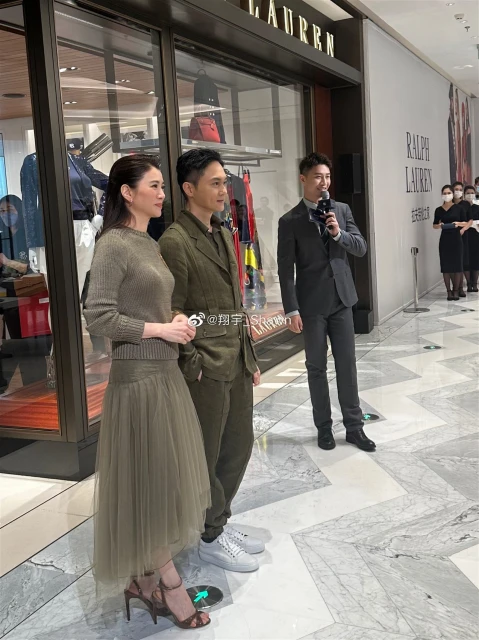 張智霖袁詠儀無修生圖曝光　網驚年過半百容顏不老