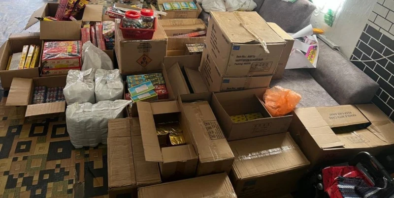 民宅藏非法煙花爆竹　28歲男子遭延扣4天