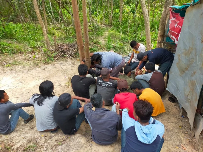 警直搗毒巢捕18人　起獲海洛因冰毒