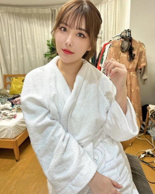 首位港產AV女優處女作大賣！　真情剖白：自己的路自己負責