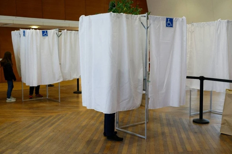 法國共享滑板頻發問題　巴黎市民今投票決定存廢