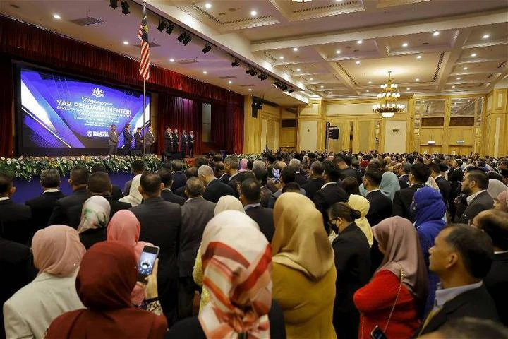 安華：中國著名公司同意大馬作為區域樞紐