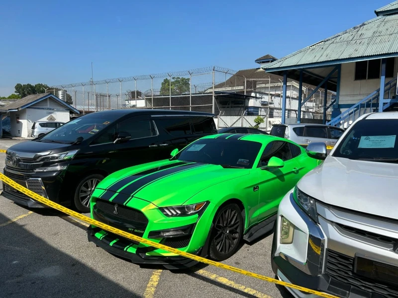 霹警起獲600萬毒品財物   包括一輛綠光野馬跑車