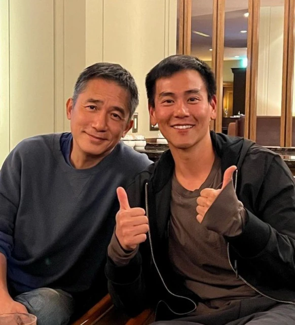 與梁朝偉驚喜同框　彭于晏被指髮際線後移