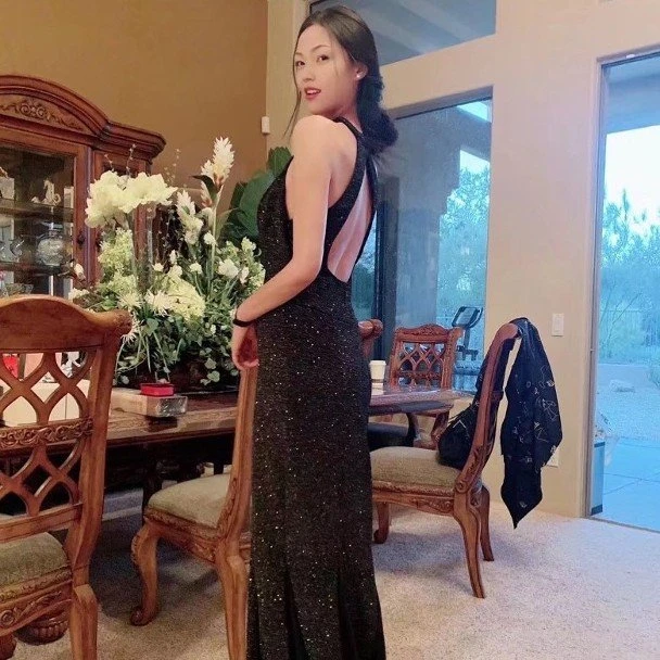 72歲李龍基拚命賺錢全數上繳　36歲未婚妻用人民幣塞爆Hermès包包！