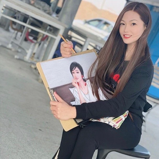 72歲李龍基拚命賺錢全數上繳　36歲未婚妻用人民幣塞爆Hermès包包！