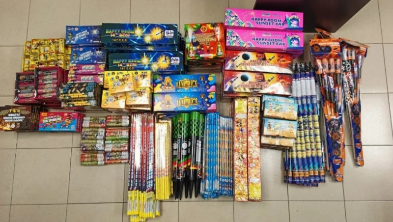 未持准證非法販賣煙花爆竹　峇警方逮捕3男助查