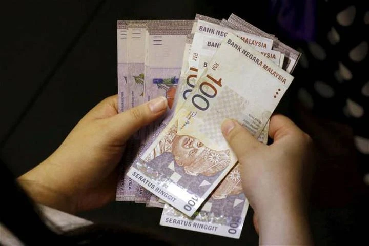  24歲女子薪水1500母親要800　「若不給錢，就離開家！」