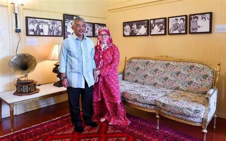 回到出生之地孟嘉杜加王宮　國家元首滿滿回憶