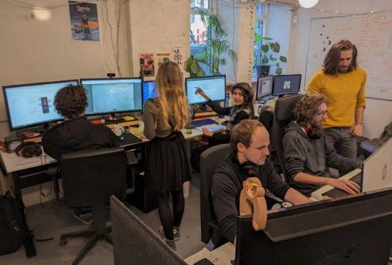 《格爾達：寒冬之火》重現戰火連天間困難選擇