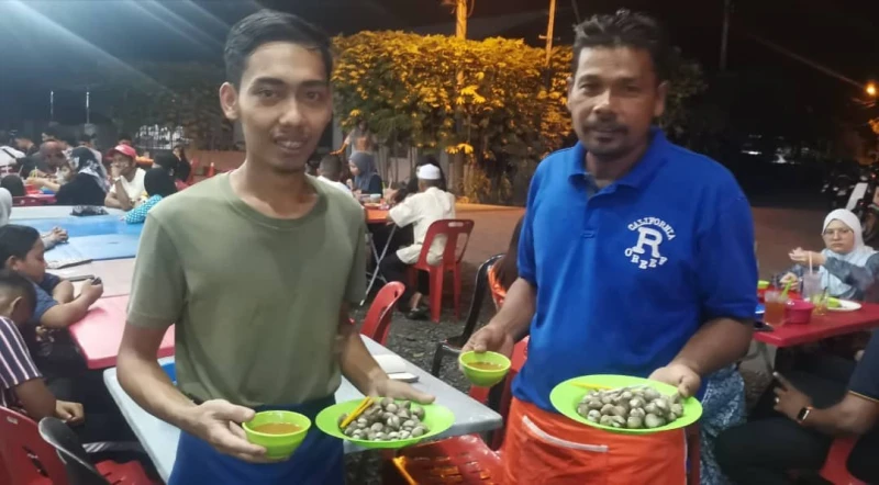 齋戒月跨族人氣夜宵　水煮蚶被喻昌明大馬美食