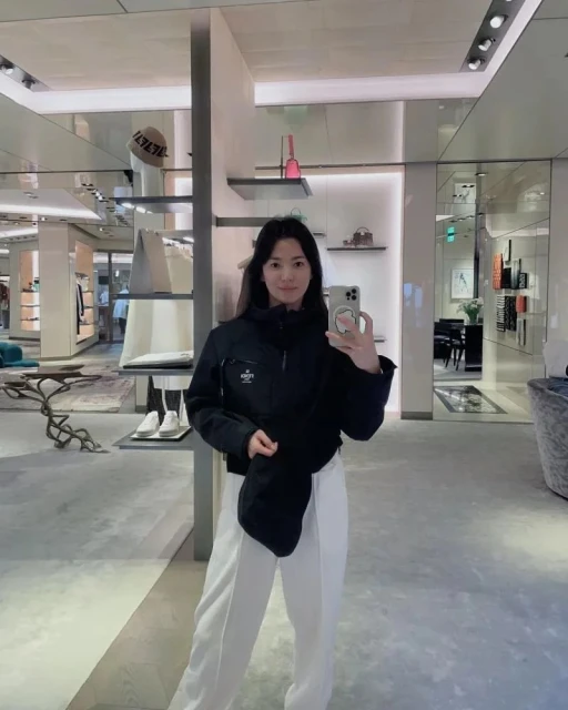 「亂髮加素顏」難掩女神形象　宋慧喬曬私下零修圖美照