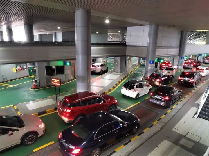 開齋節料出入境人潮達30萬人次　馬新陸路關卡櫃檯全開