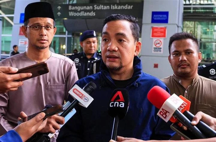 柔大臣突擊新山關卡　強烈不滿通關櫃檯僅80%運作