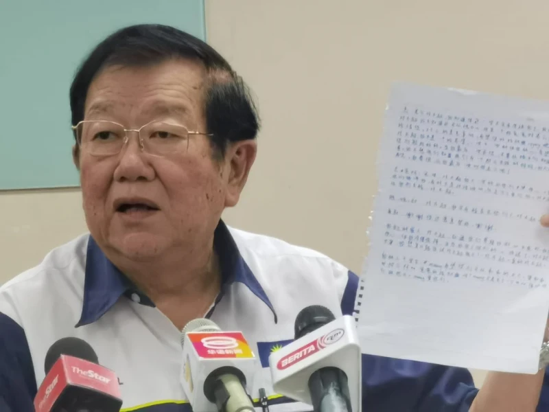 網購成癮欠大耳窿11萬債務　校車女司機吞藥自殺獲救