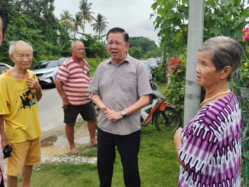 獨居老婦外出購物　回家後眼睜睜看著住家被大火吞噬