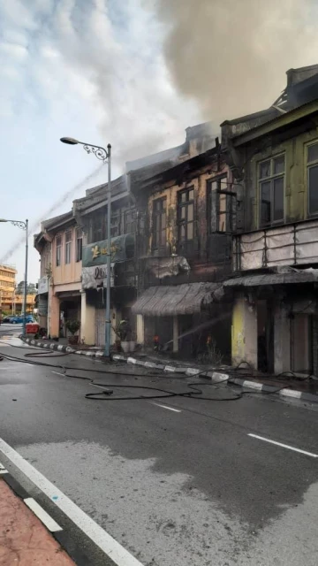 【美羅3商店火患】青年疑趁火打劫　取走火患店主手提電腦