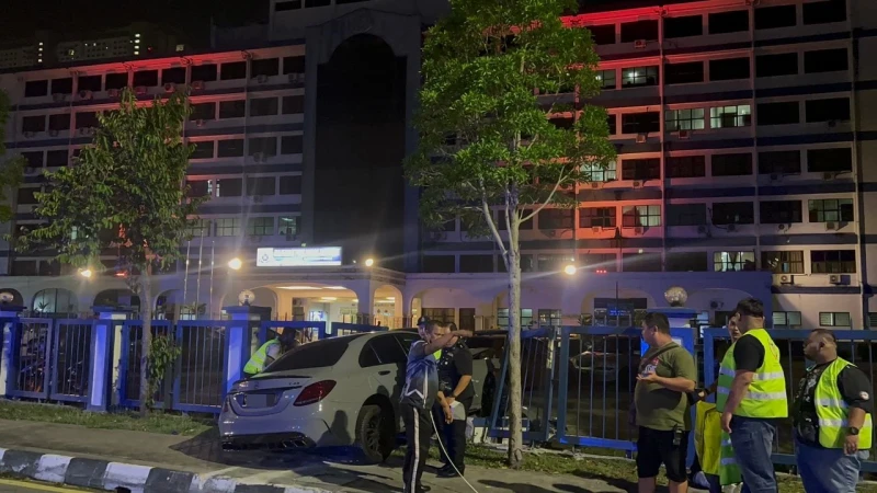 豪車凌晨失控撞警局　初步調查顯示華青醉駕