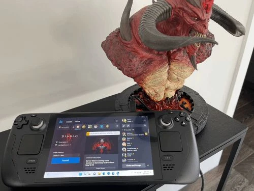 暴雪總裁曬照：用Win系統Steam掌機爆玩《暗黑4》