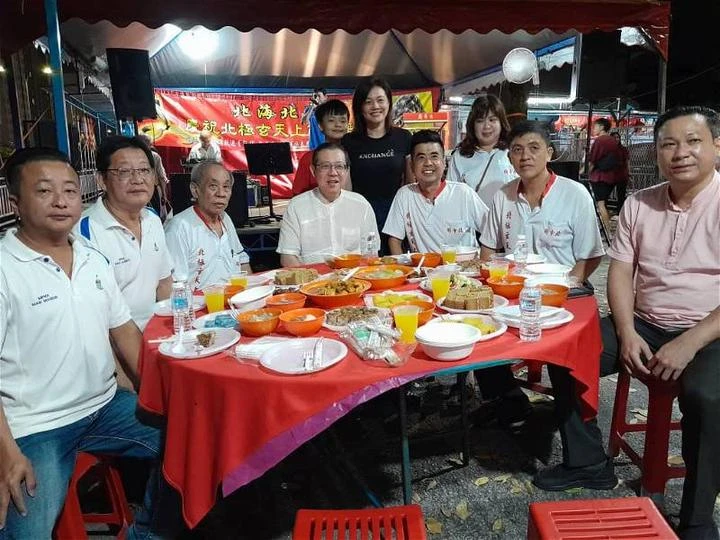 全國63所獨中各獲25萬　林冠英：給了華社很大的信心