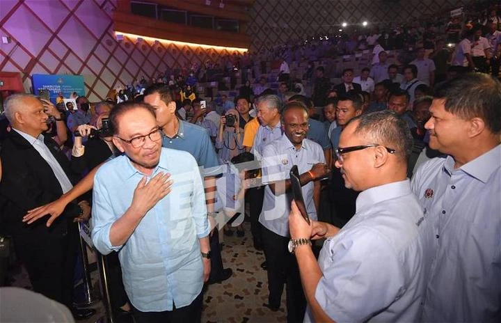 傳反對黨密謀推翻團結政府　安華：沒有根據沒必要理會