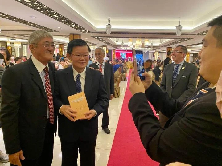 敵對陣營以宗教種族「炒冷飯」 　曹觀友：需小心應對