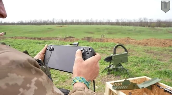 除了玩遊戲，遊戲手柄還能用來做什麼？