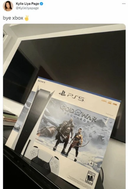 《地平線2》女演員曬新買的PS5 配文：再見了 Xbox