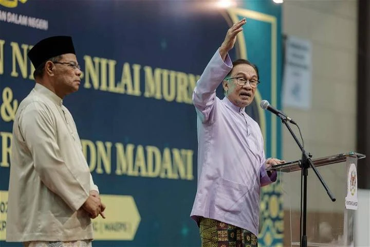 安華促內政部執法單位提升績效　「已經換政府，不能再一成不變」