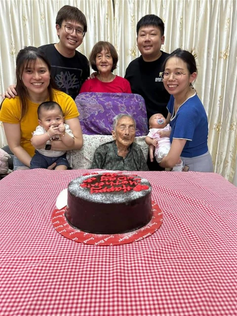 五代同堂同聚慶祝母親節後　107歲人瑞睡夢中安詳離世