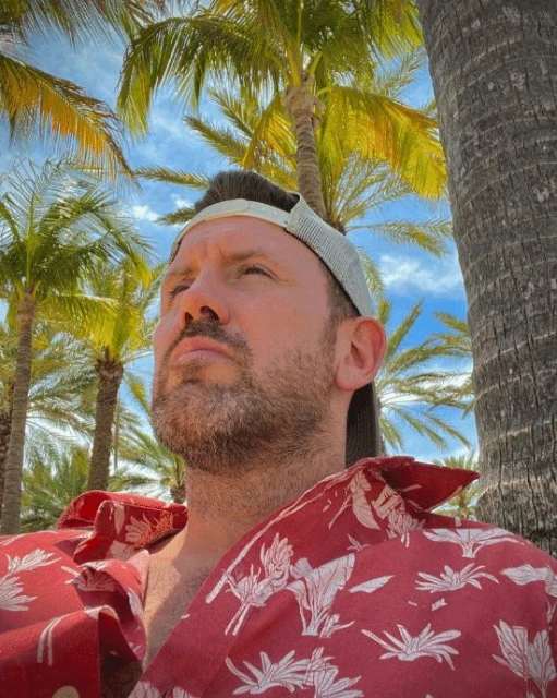 《GTA6》真的要來了？疑似男主配音演員發神秘照片