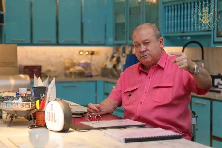 柔蘇丹警告勿將組屋問題政治化　斥前朝政府漠不關心