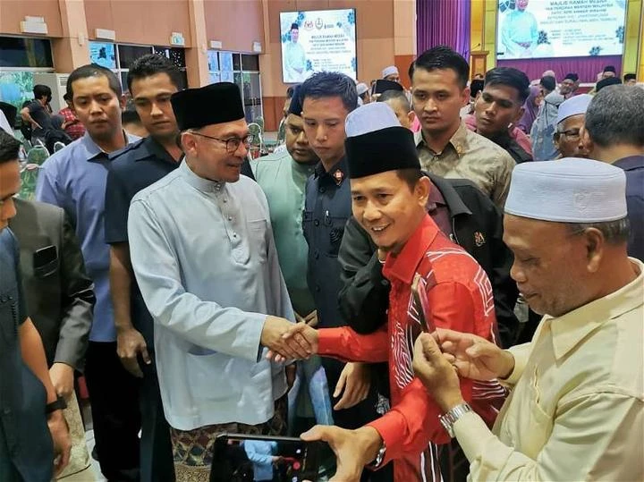 維持半島非穆禁用沙砂有條件可用　政府將梳理「阿拉」字眼政策