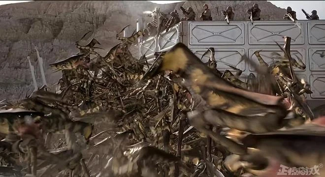 真人星際的電影出遊戲了，不用再吃雞，16個硬漢一起打怪物！