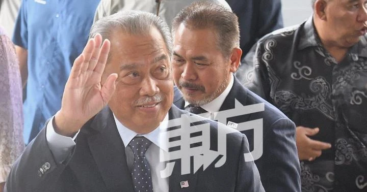 面對7項控狀　慕尤丁面帶笑容現身高庭