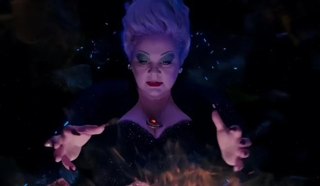 為了看看《小美人魚》到底多爛，我提前申請了工傷